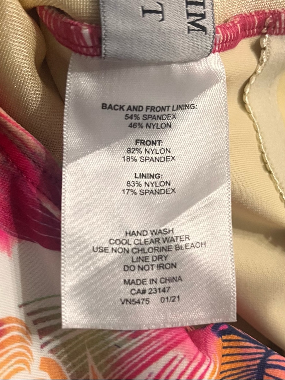 MIRACLESUIT x Talbots Floral One Piece Swimsuit Size 14 - Picture 8 of 8